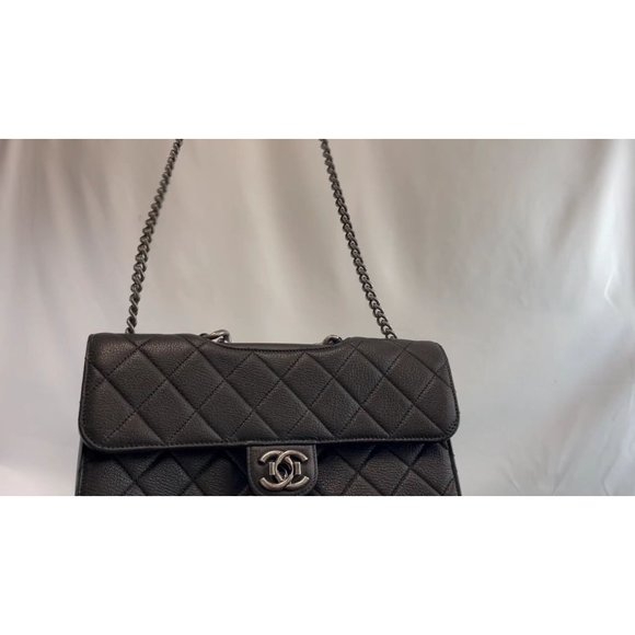 CHANEL - NEW Goatskin Large Perfect Edge Flap Bag Black - Picture 2 of 14
